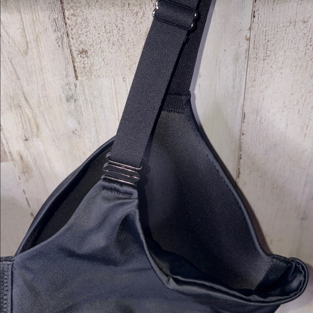 Black Women’s T-Shirt Bra - Classic Support 40DD NWT - Picture 7 of 11